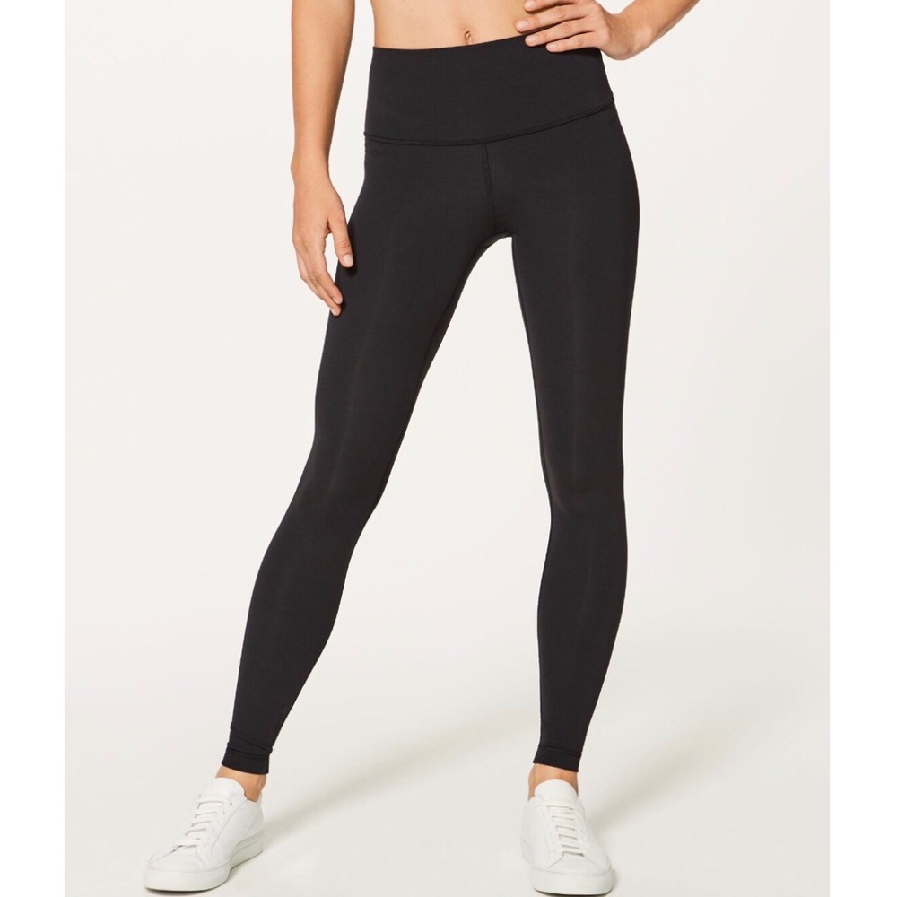 Lululemon Wunder Under Black - size 6, orig. $98